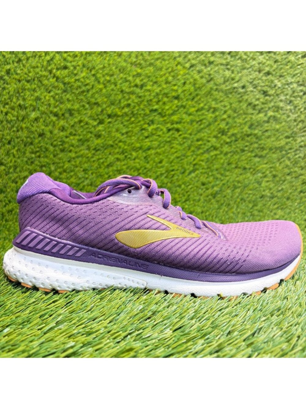 Brooks Adrenaline GTS 20 Womens Size 9 Purple Athletic Running Shoes Sneakers